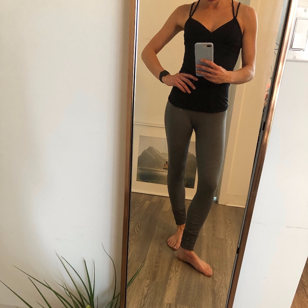 Black Lululemon Yoga Top